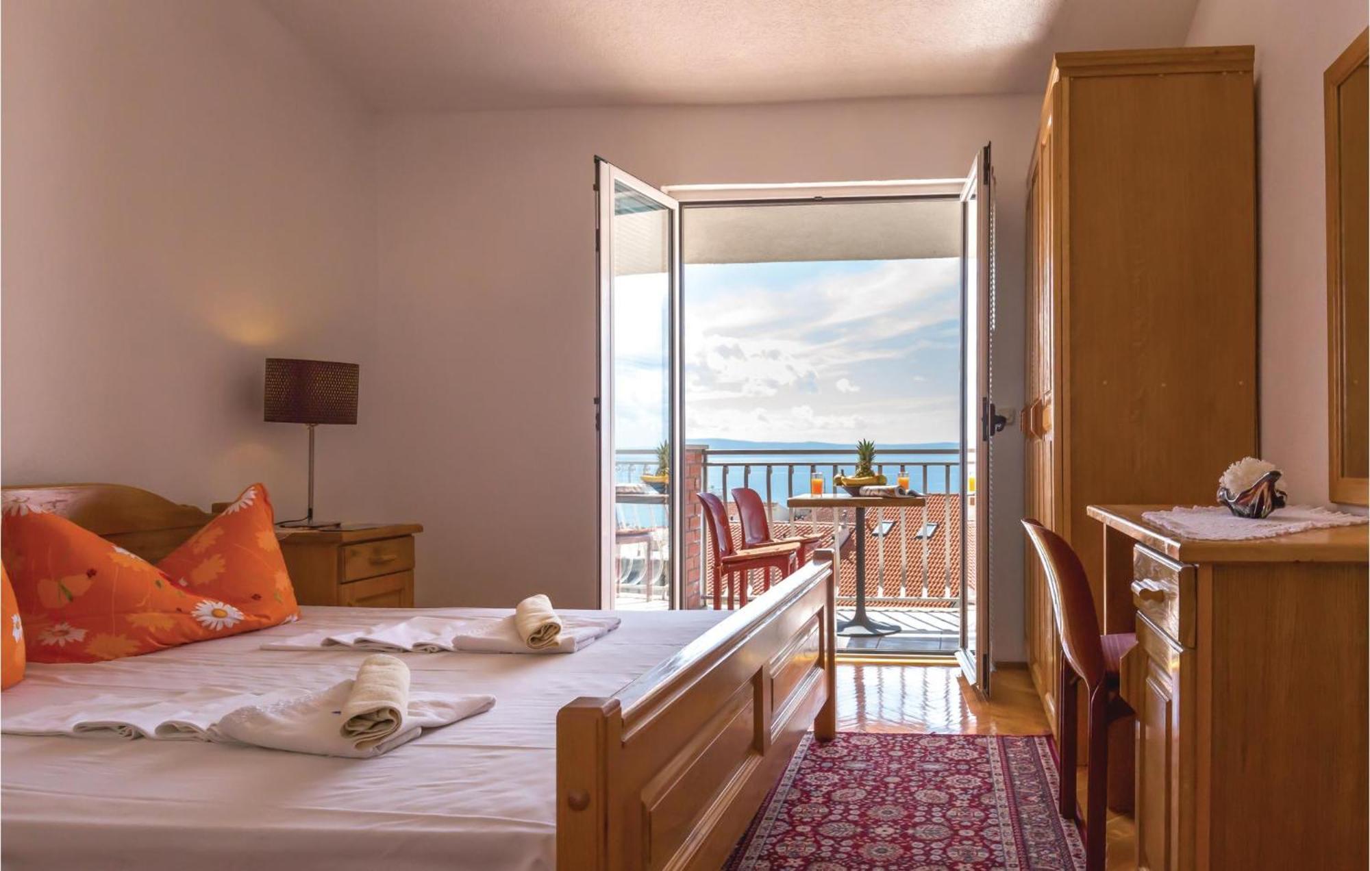 Nice Apartment In Makarska With House Sea View Extérieur photo