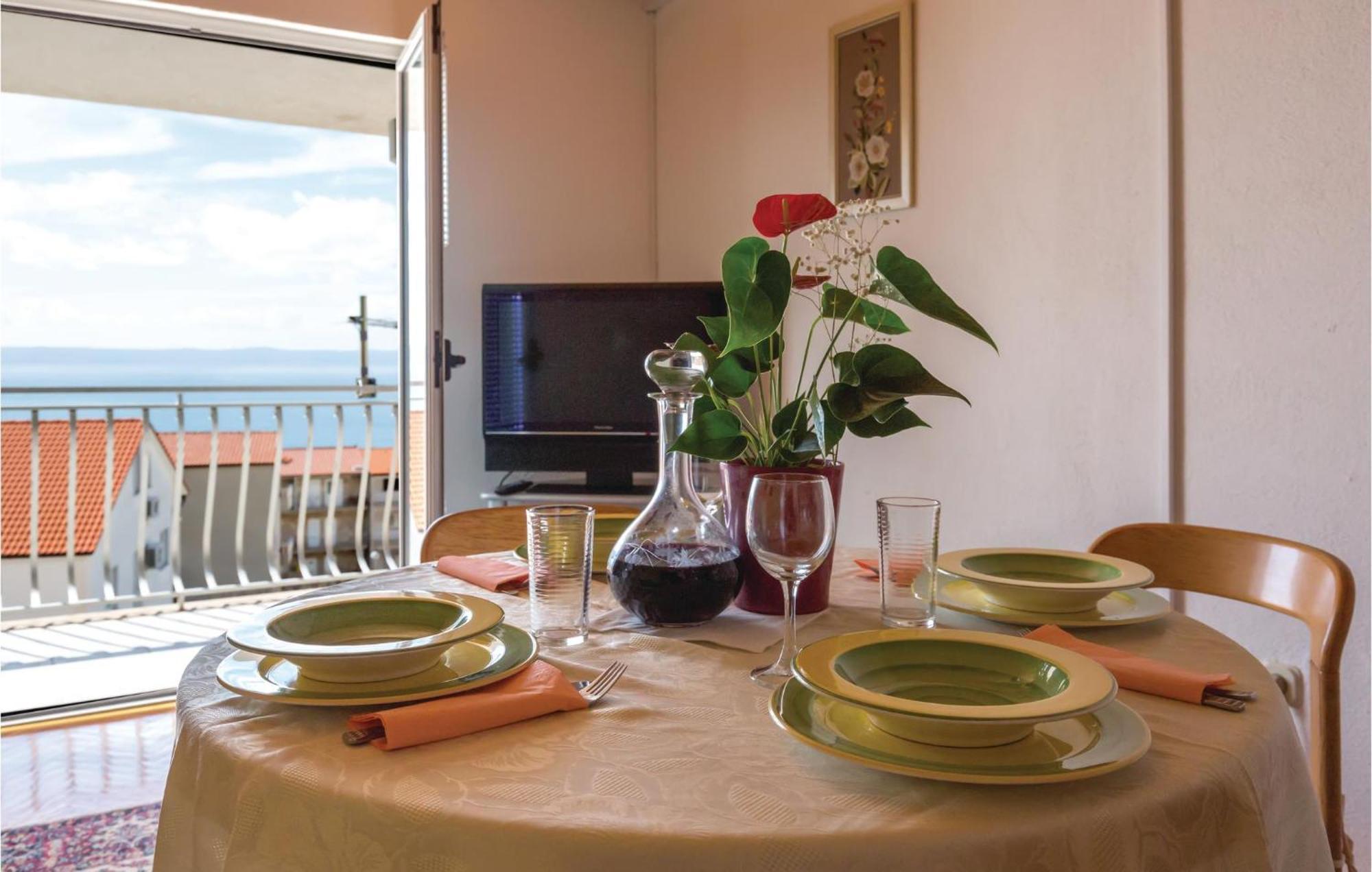 Nice Apartment In Makarska With House Sea View Extérieur photo